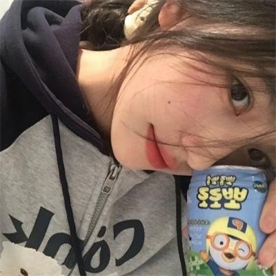 怪笑少女